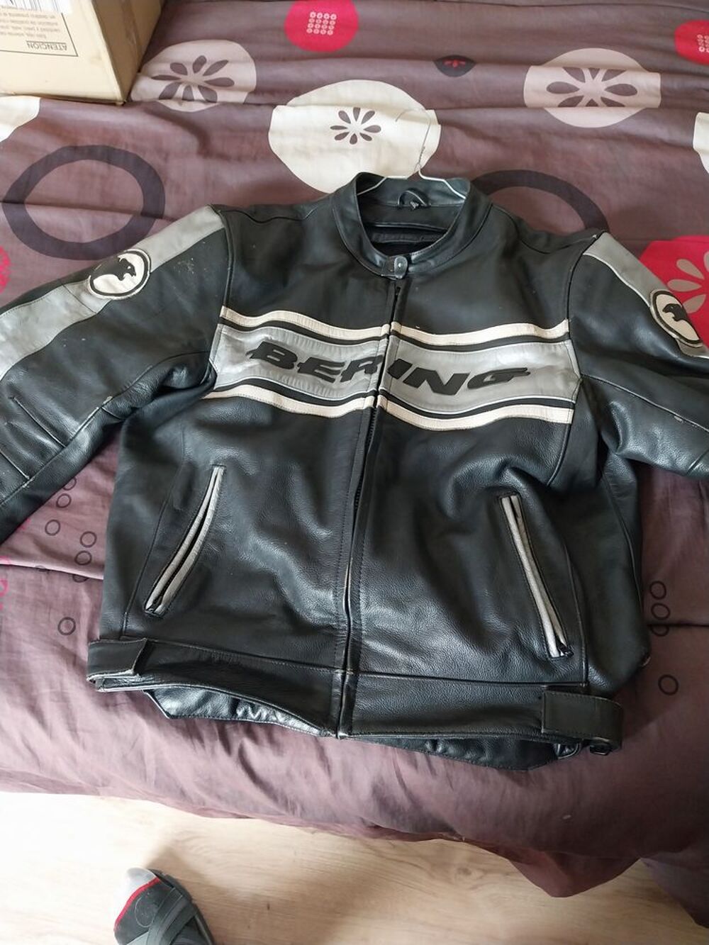Blouson moto Vêtements
