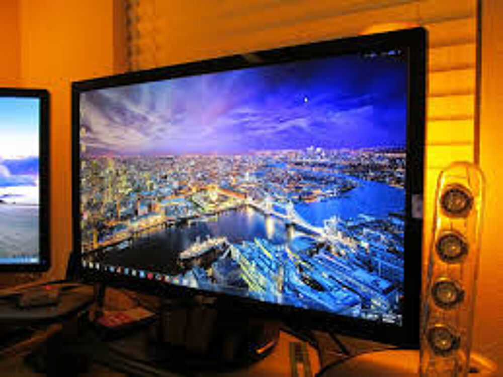 Ecran moniteur Asus VE278q 27" pouces 69cm Full HD
Photos/Video/TV