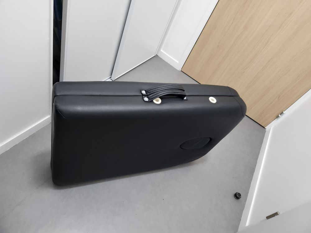Table de massage Meubles