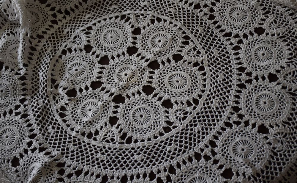 -Nappe Ronde 120 cm - Fait Main - Au Crochet - Coton Décoration