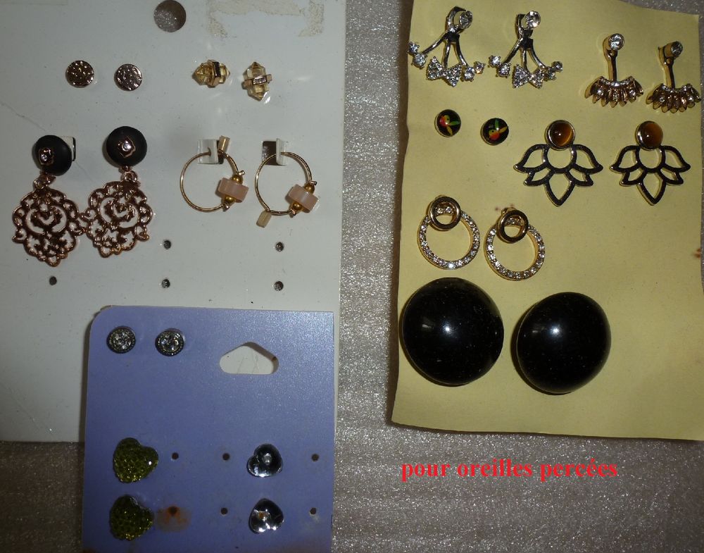 lots de bijoux fantaisie Bijoux et montres