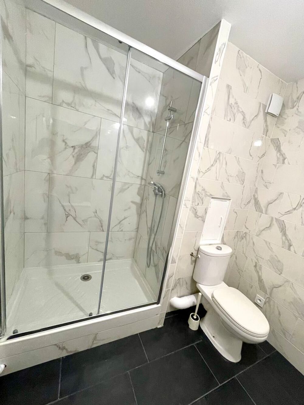 Location Colocation Belle chambre avec balconnet Cergy