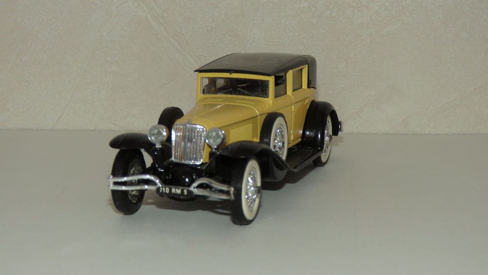 Voiture miniature Cord L 29 