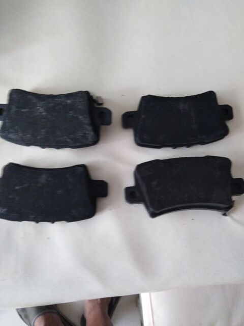 plaquette de freins 10 Saint-Just (07)