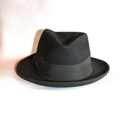 Chapeau feutre noir homme G�rard Sools Paris. Mossant 35 Sceaux (92)