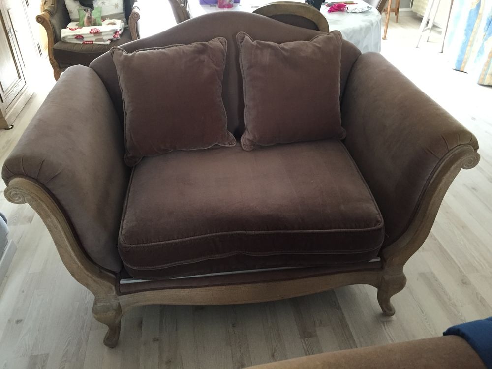Vends Canap&eacute; 1,5 de maison d'un r&ecirc;ve Meubles