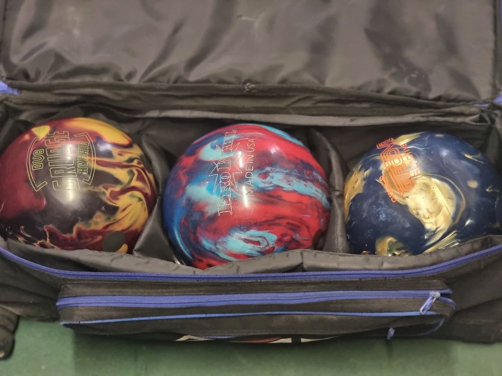Boules de bowling + sac 3 boules Sports