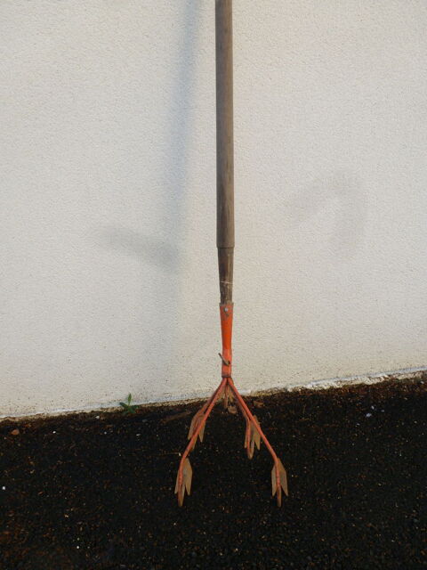 GRIFFE DE JARDIN 10 Ch�teaubourg (35)