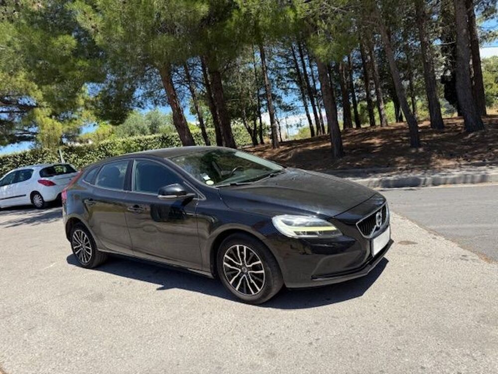 V40 D2 120 Momentum Business (5 CV) 2017 occasion 34690 Fabr&egrave;gues