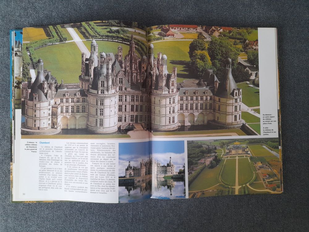 CHATEAUX et CHATEAUX FORTS de FRANCE Livres et BD