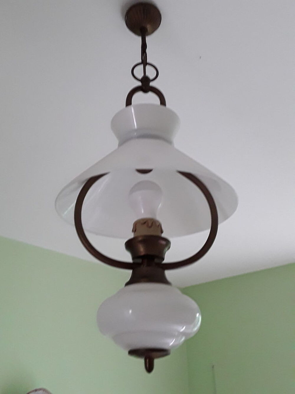 Lustre en suspension en opaline Décoration