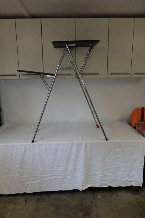 table pour vid�oprojecteur 150 Bourgbarr� (35)