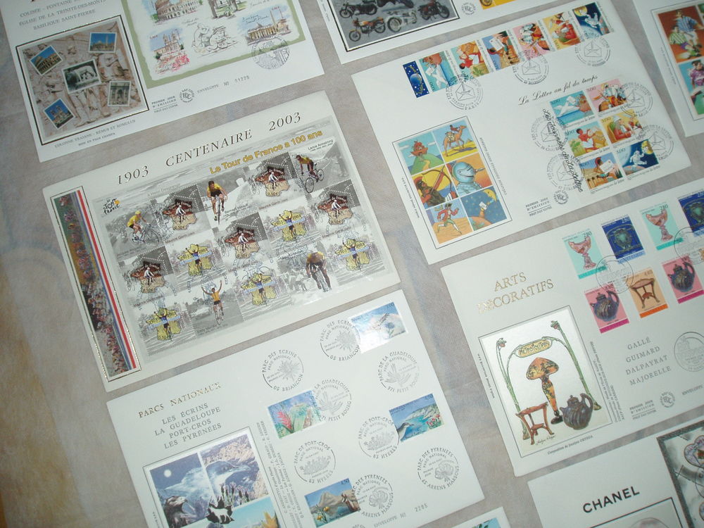 TIMBRES ENVELOPPES CARTES COMMEMORATIVES 1ER JOUR COLLECTION 