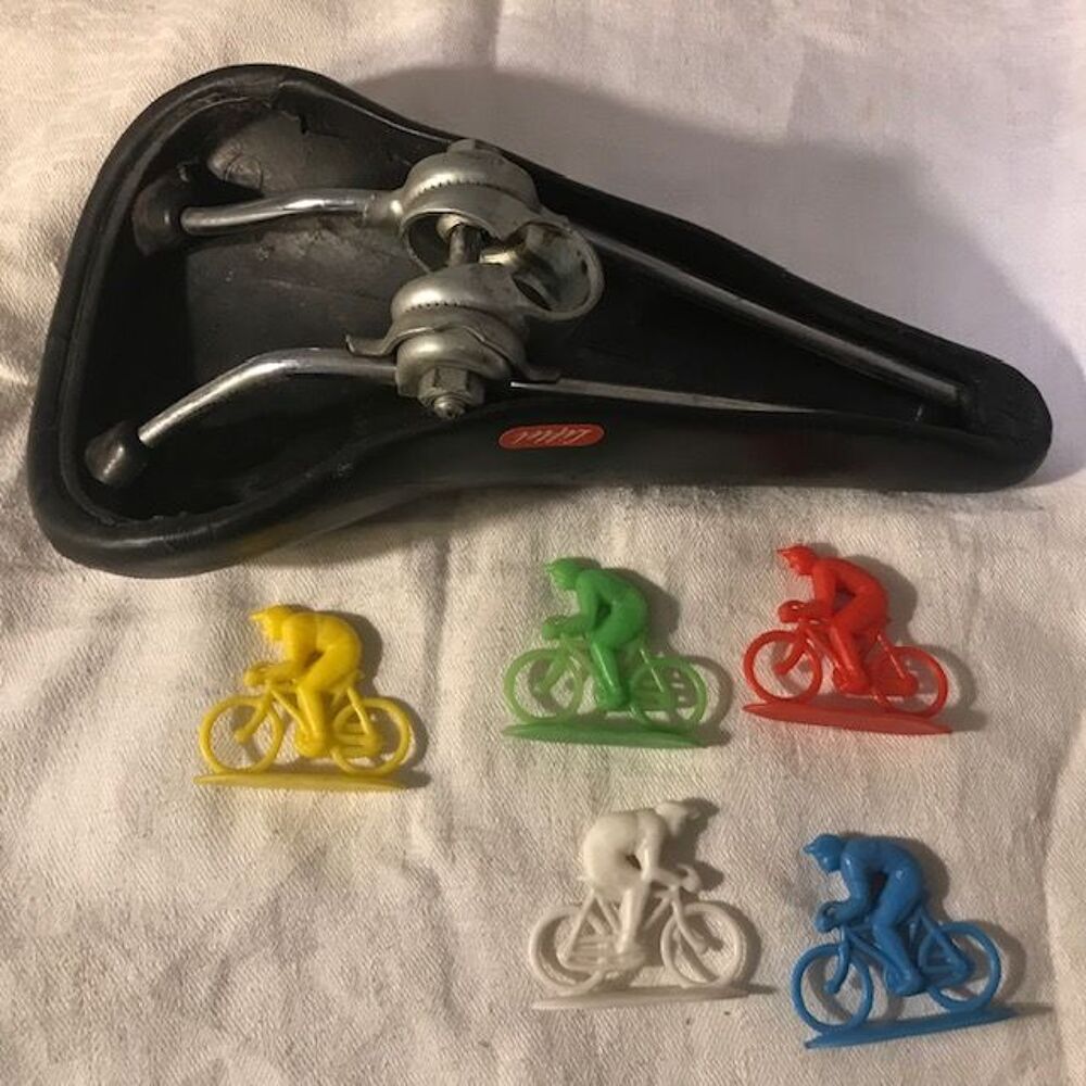 Selle de v&eacute;lo de course + 5 figurines de cyclistes Vélos