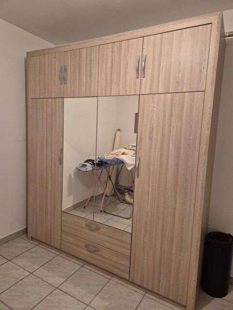 tres belle armoire etat neuf 200e Bassou (89)