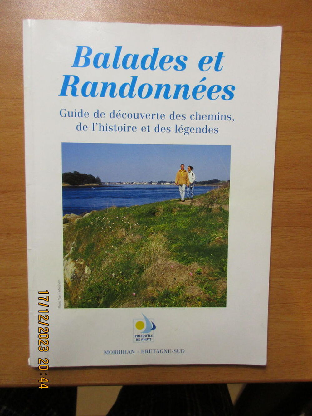 Documents pour promenades et randonn&eacute;es p&eacute;destres et v&eacute;los Livres et BD