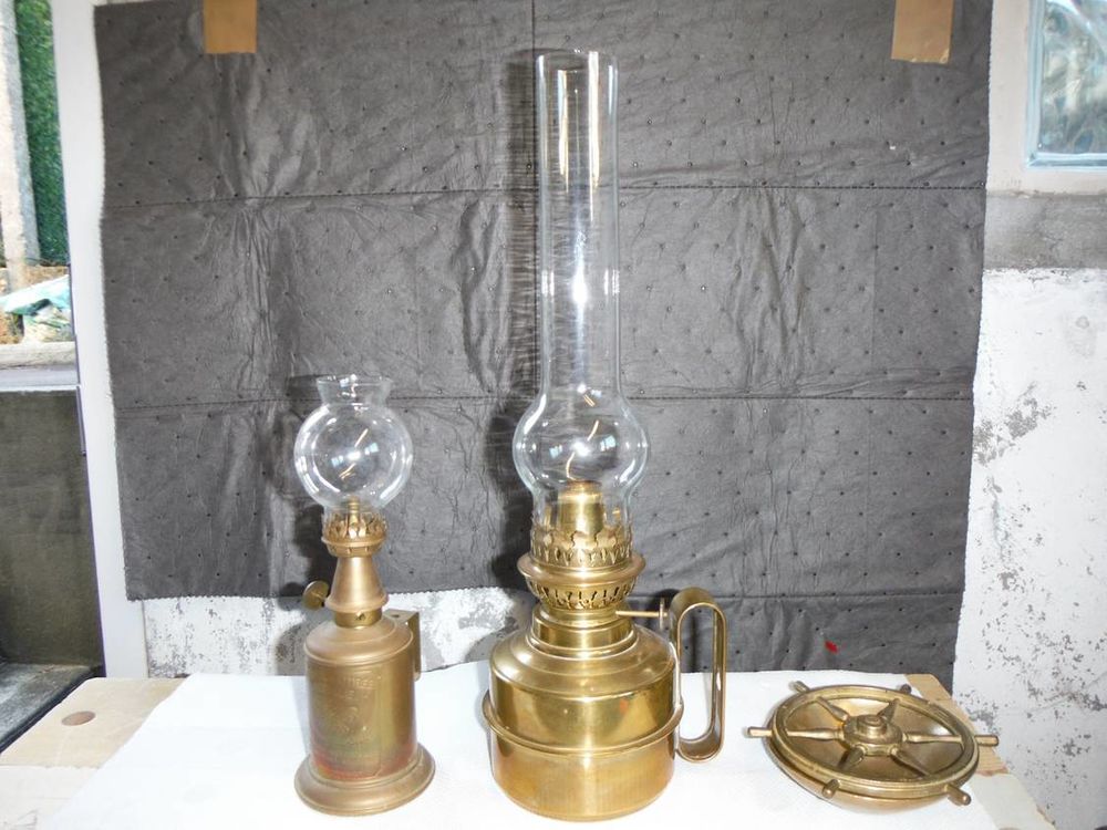 2 lampes type "Pigeon" et 1 cendrier "gouvernail" Décoration