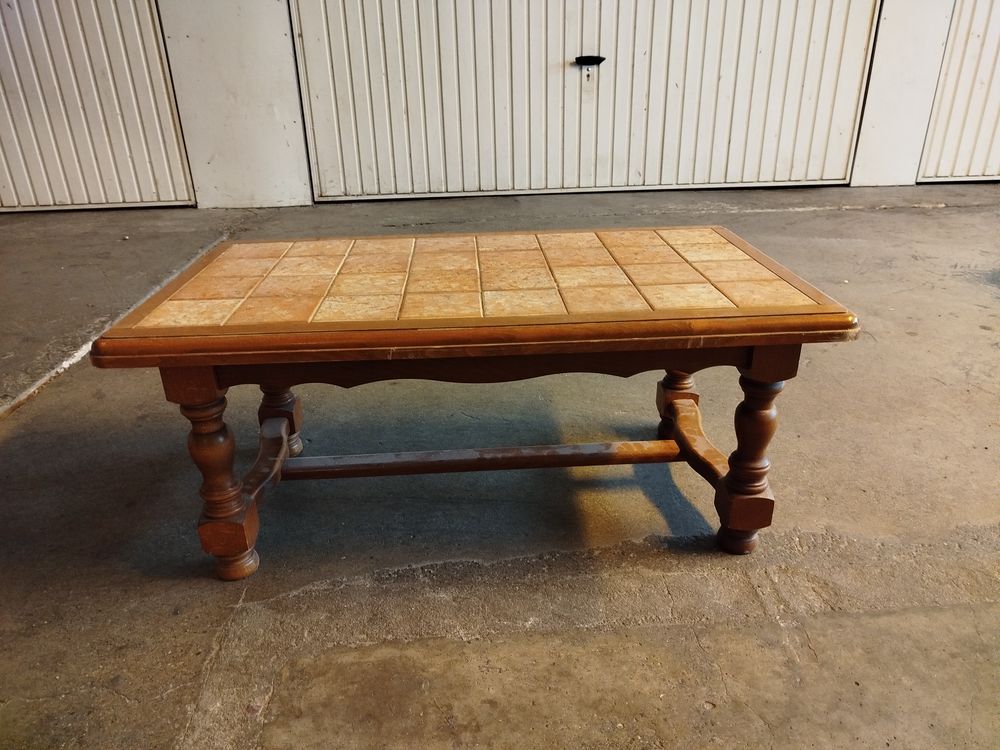 table basse en tr&egrave;s bon &eacute;tat Meubles