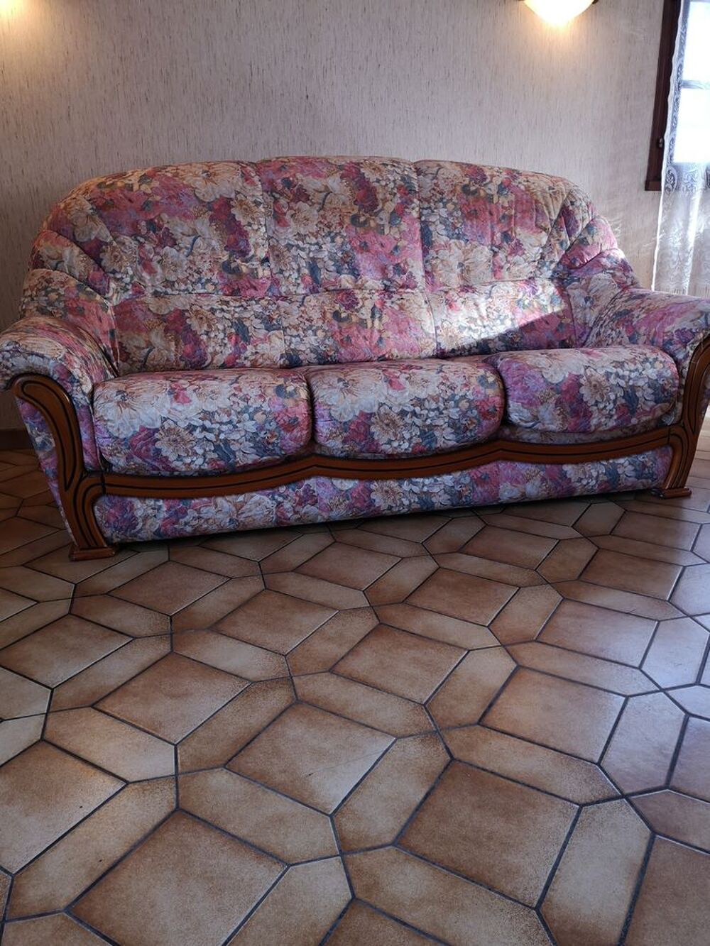 canap&eacute; et 2 fauteuils Meubles
