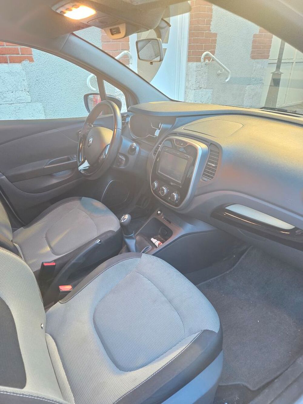 Captur dCi 90 Energy eco&sup2; Business 2016 occasion 41230 Soings-en-Sologne