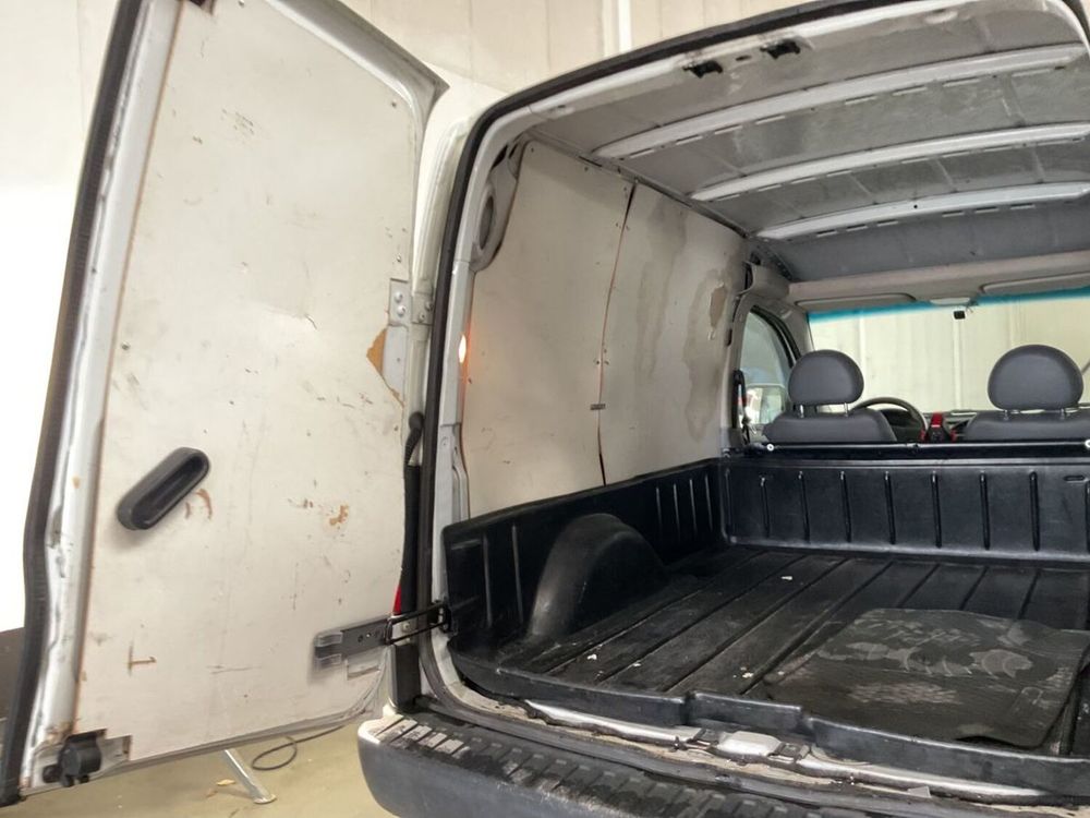 Combo VP Opel Combo 1.7 DI Kasten 2003 occasion 44320 Saint-P&egrave;re-en-Retz