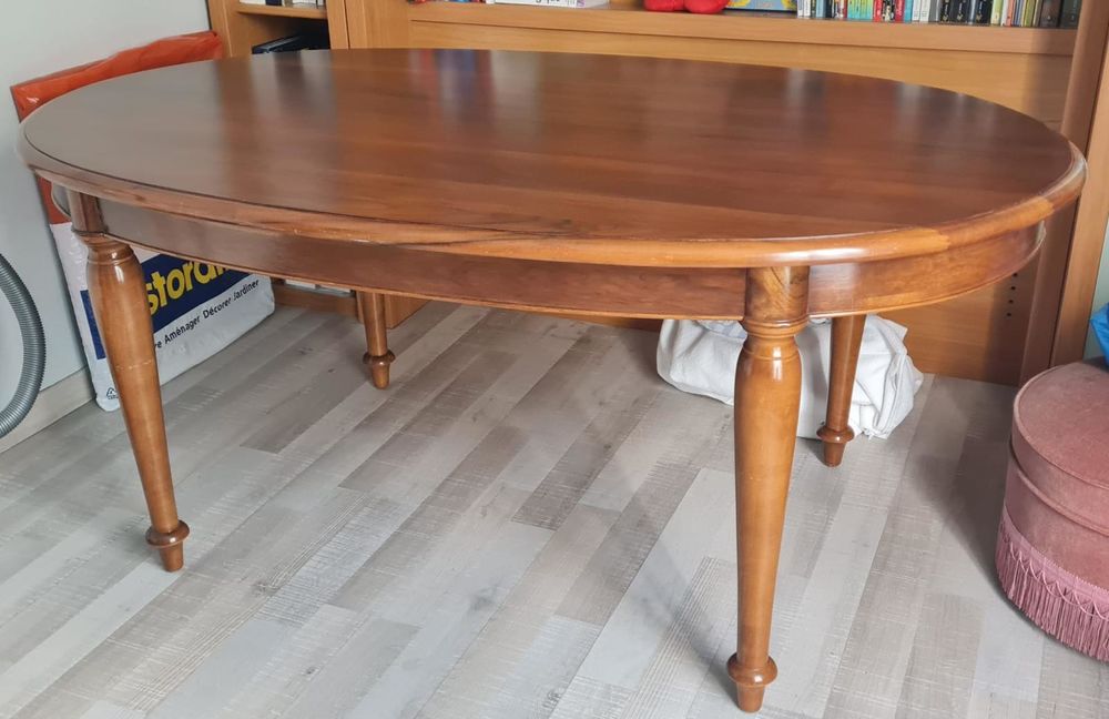 Table ovale Meubles