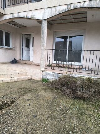  Appartement � louer 6 pi�ces 150 m�