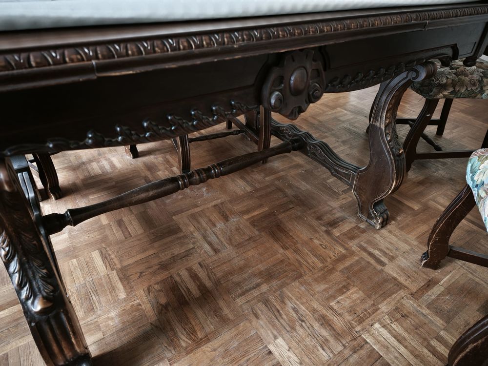 SALLE A MANGER STYLE RENAISSANCE-JENRI II et 2 CHEVETS Meubles