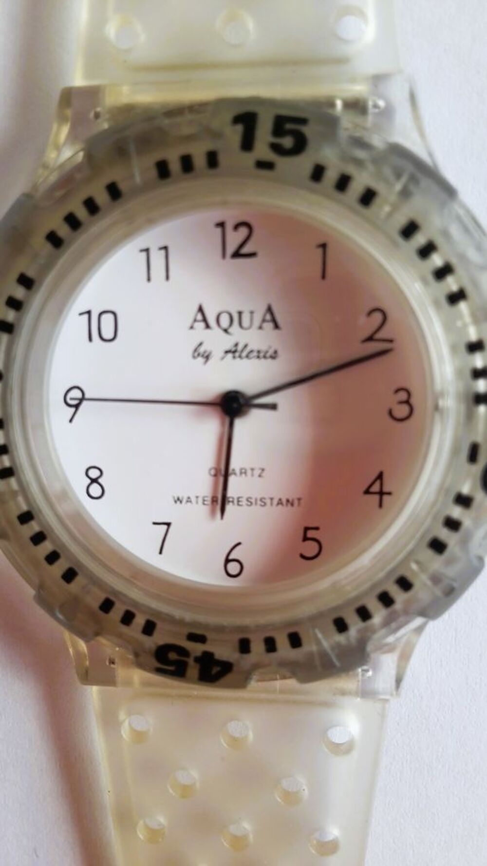 Montre SWATCH de collection Water Resistant 30m Unisexe 24cm Bijoux et montres