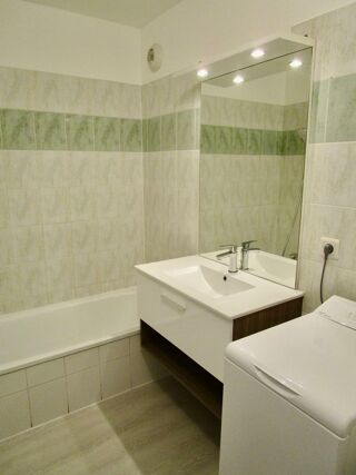  Appartement � vendre 3 pi�ces 59 m� Ville-la-grand