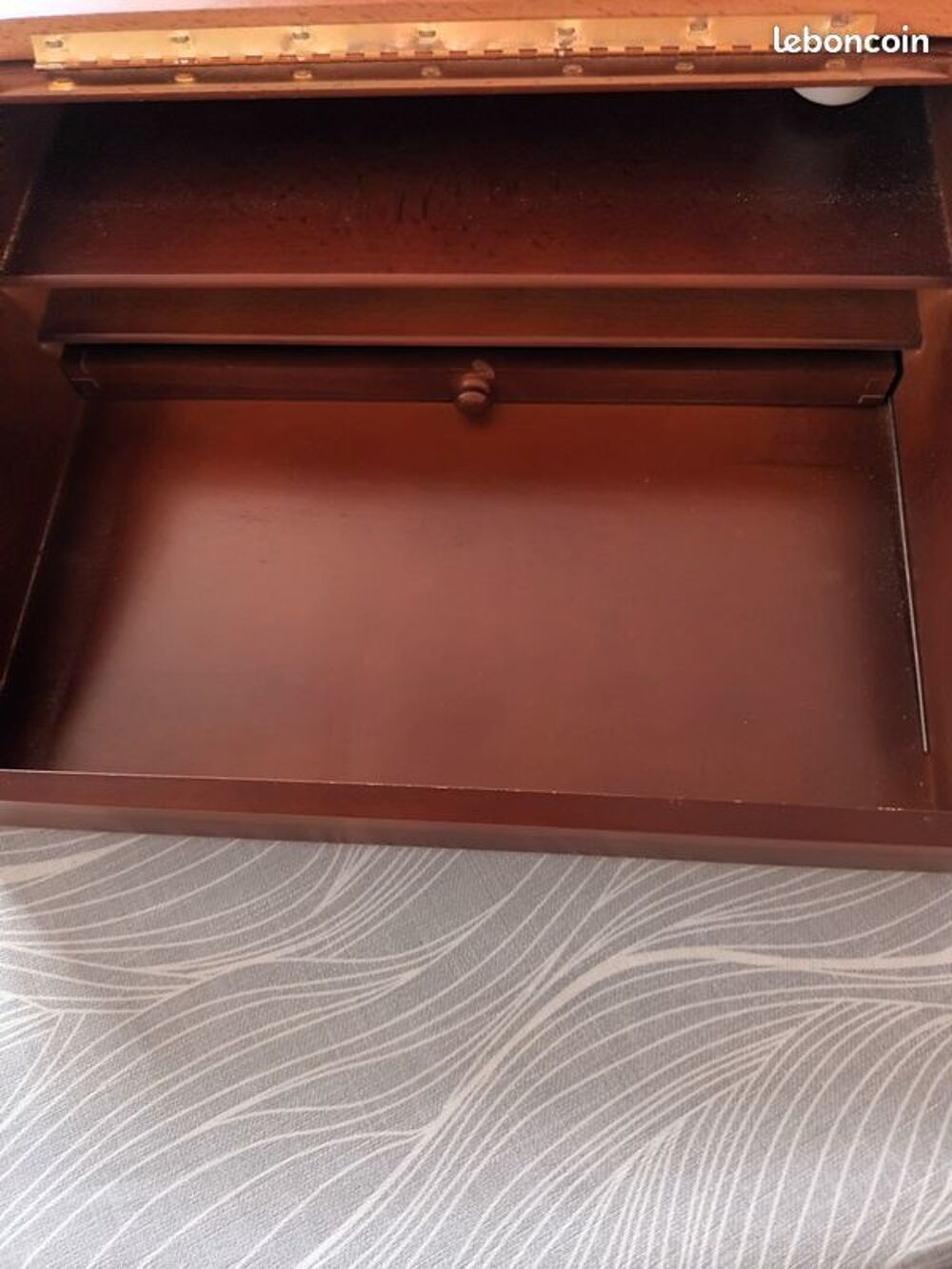 Ancien &eacute;critoire avec marqueterie sur le dessus Meubles