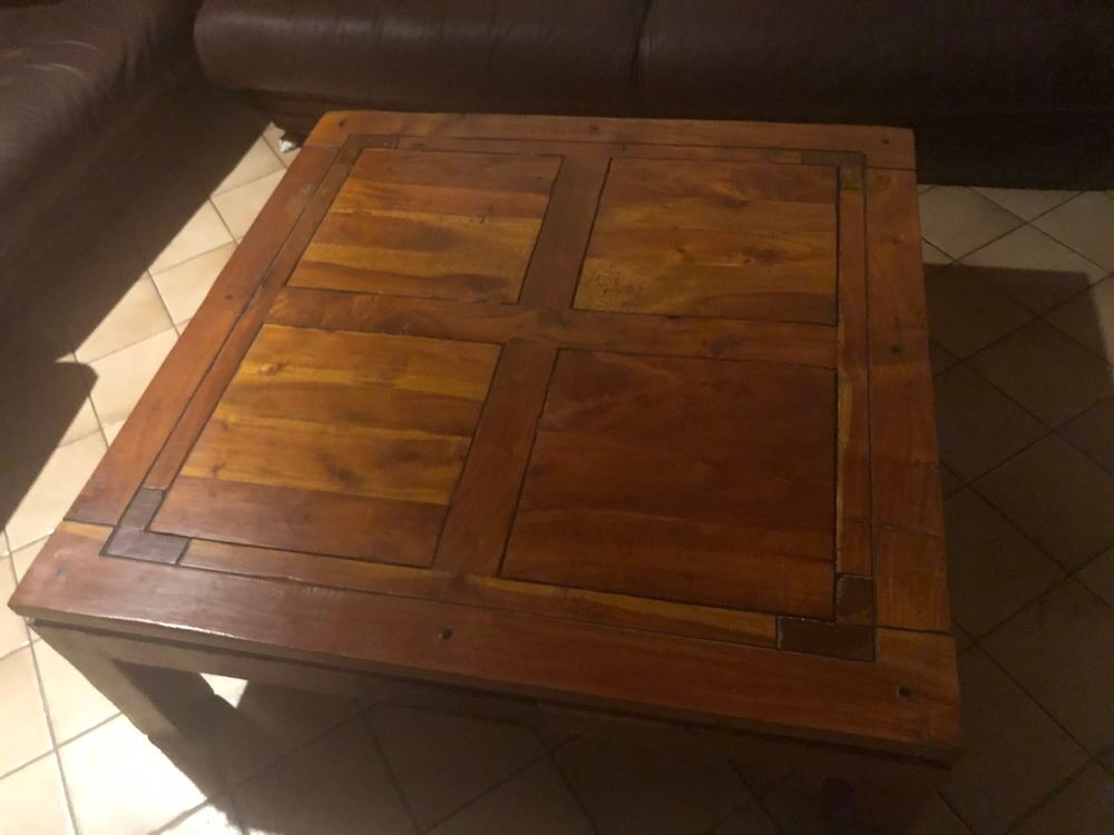 table basse artisanale 100% accacia Meubles