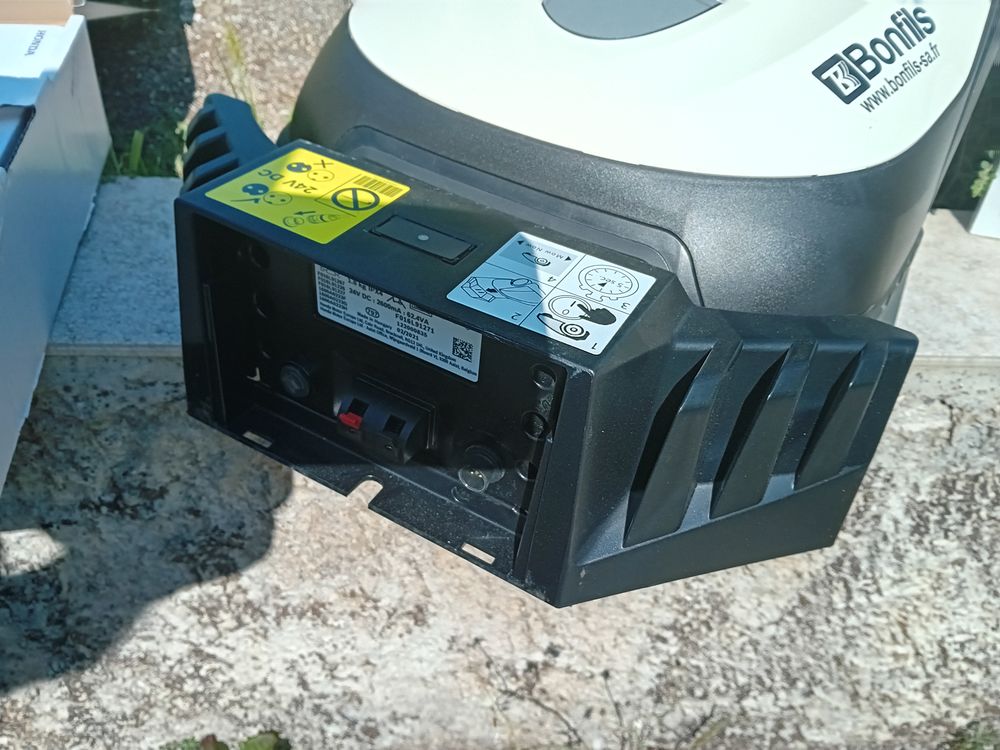 Tondeuse HONDA robotis&eacute;e Jardin