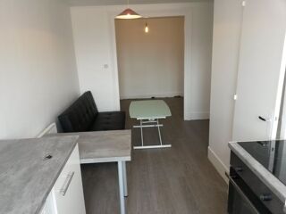  Appartement à louer 1 pièce 28 m²