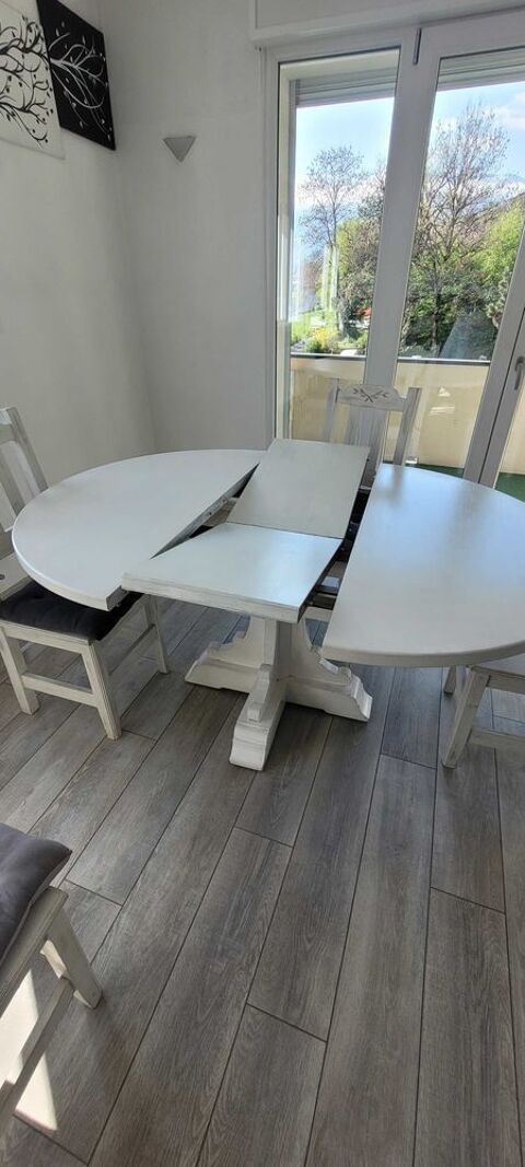 table et chaises 300 Sallanches (74)