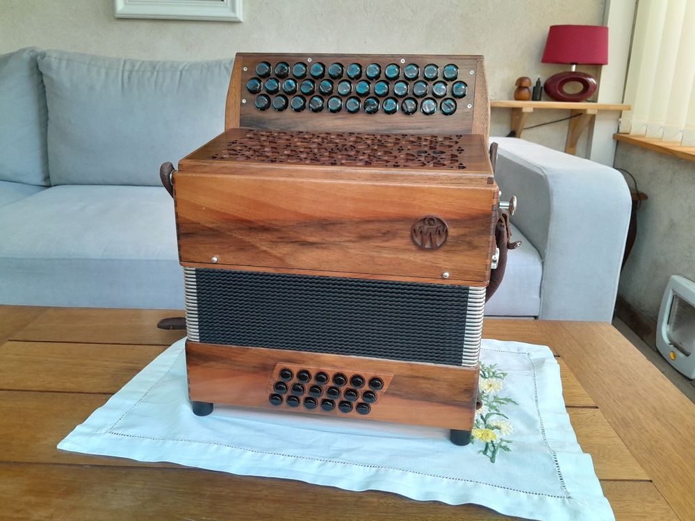 Accordeon diatonique Serafini Instruments de musique