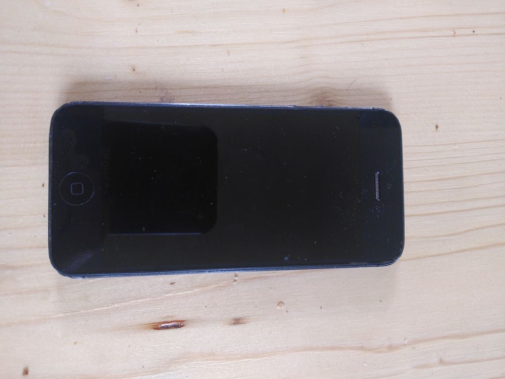 Apple iPhone 5 A1429 Noir - Pour pi&egrave;ces Téléphones et tablettes