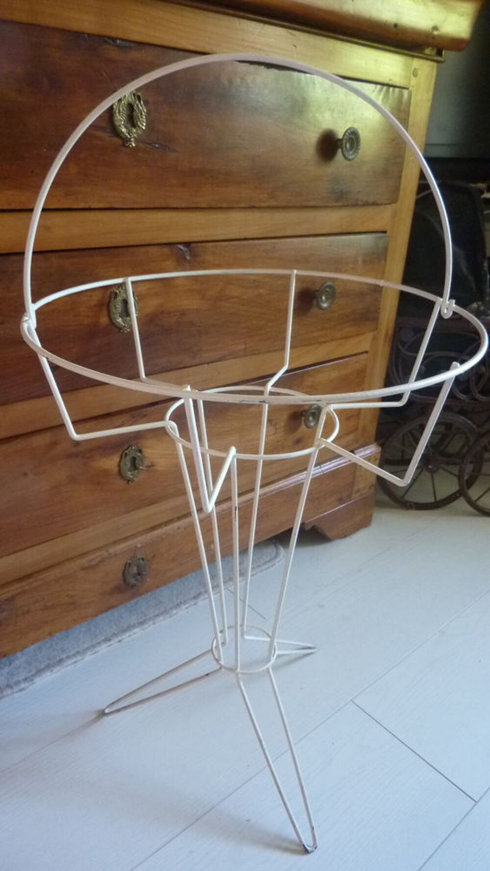 Corbeille sur pied vintage Puriculture