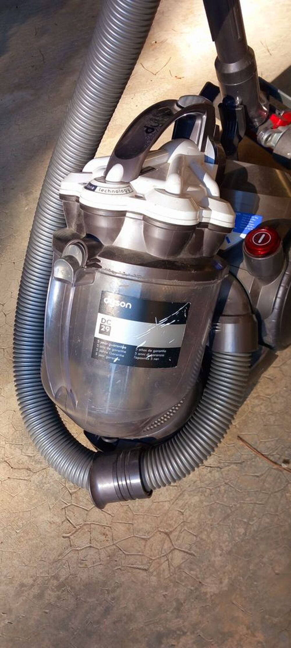 Aspirateur Dyson dc 29 Electroménager