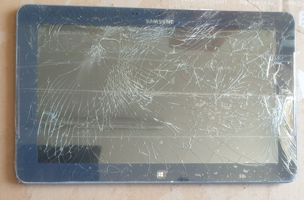 Lot tablettes pour pi&egrave;ces 7 Téléphones et tablettes