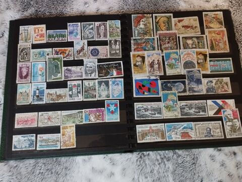 LOT DE 200 TIMBRES FRANCAIS 5 Brie-Comte-Robert (77)