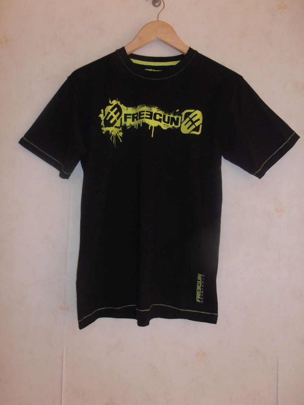 Tee-shirt Freegun 3 (83) Vêtements