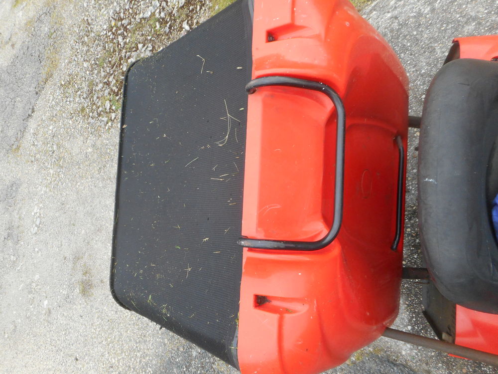 Tracteur tondeuse OLE O MAC 17.5 cv, et 12cv sortie grange Bricolage