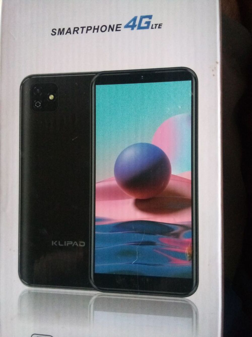 V.D.S. SMARTPHONE 4 G GPS &Eacute;CRAN 6 POUCES 16 GO JAMAIS SERVI Téléphones et tablettes