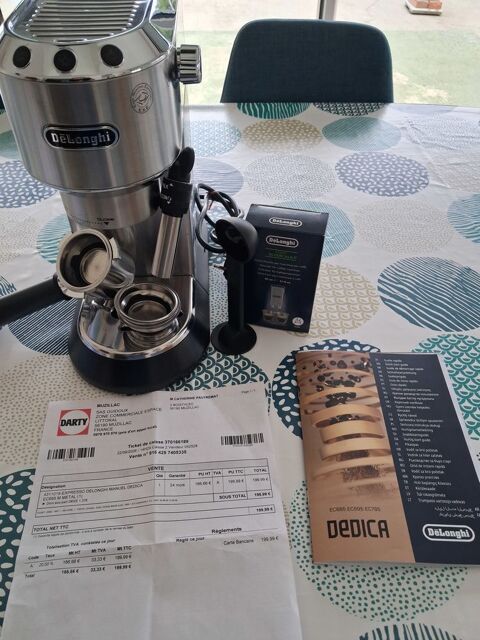 EXPRESSO DELONGHI MANUEL DEDICA
EC695.M META? Muzillac (56)