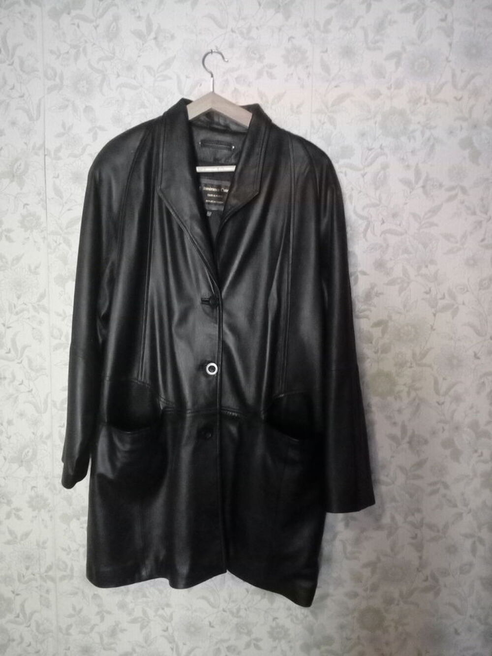 GRANDE VESTE NOIRE Vêtements