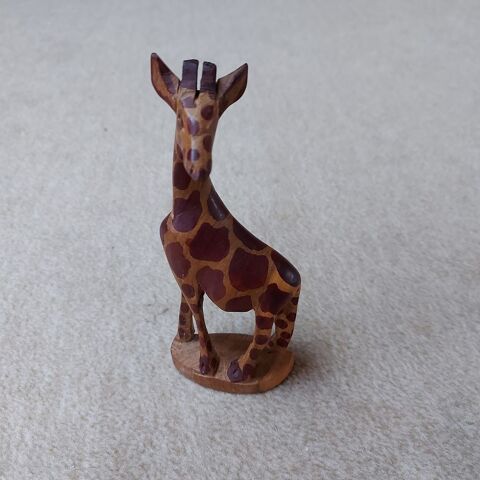 girafe en bois 7 Fontenay-aux-Roses (92)