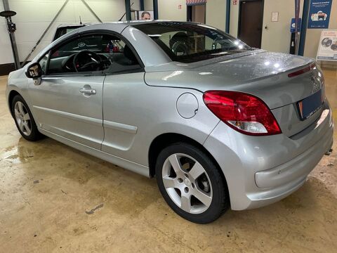 Peugeot 207 CC 1.6 THP 156ch F&eacute;line 2011 occasion Cannes 06400