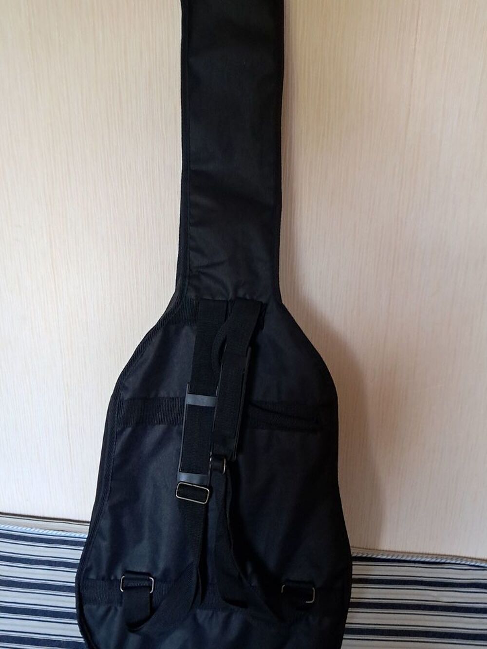 guitare &eacute;lectrique Instruments de musique