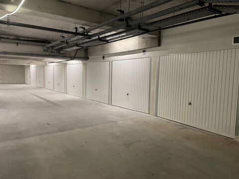  Parking / Garage � louer 16 m� Bordeaux
